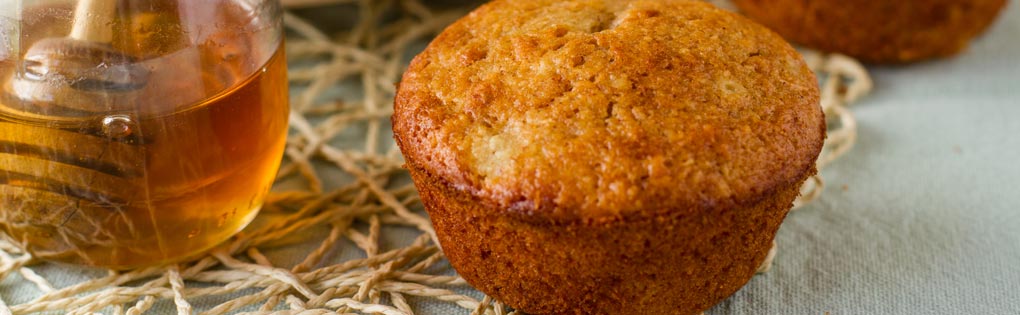 MUFFINS DE ABACAXI MUFFINS DE ABACAXI