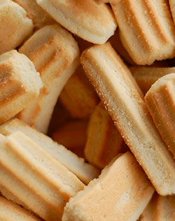 PEANUT BUTTER TEETHING BISCUITS  